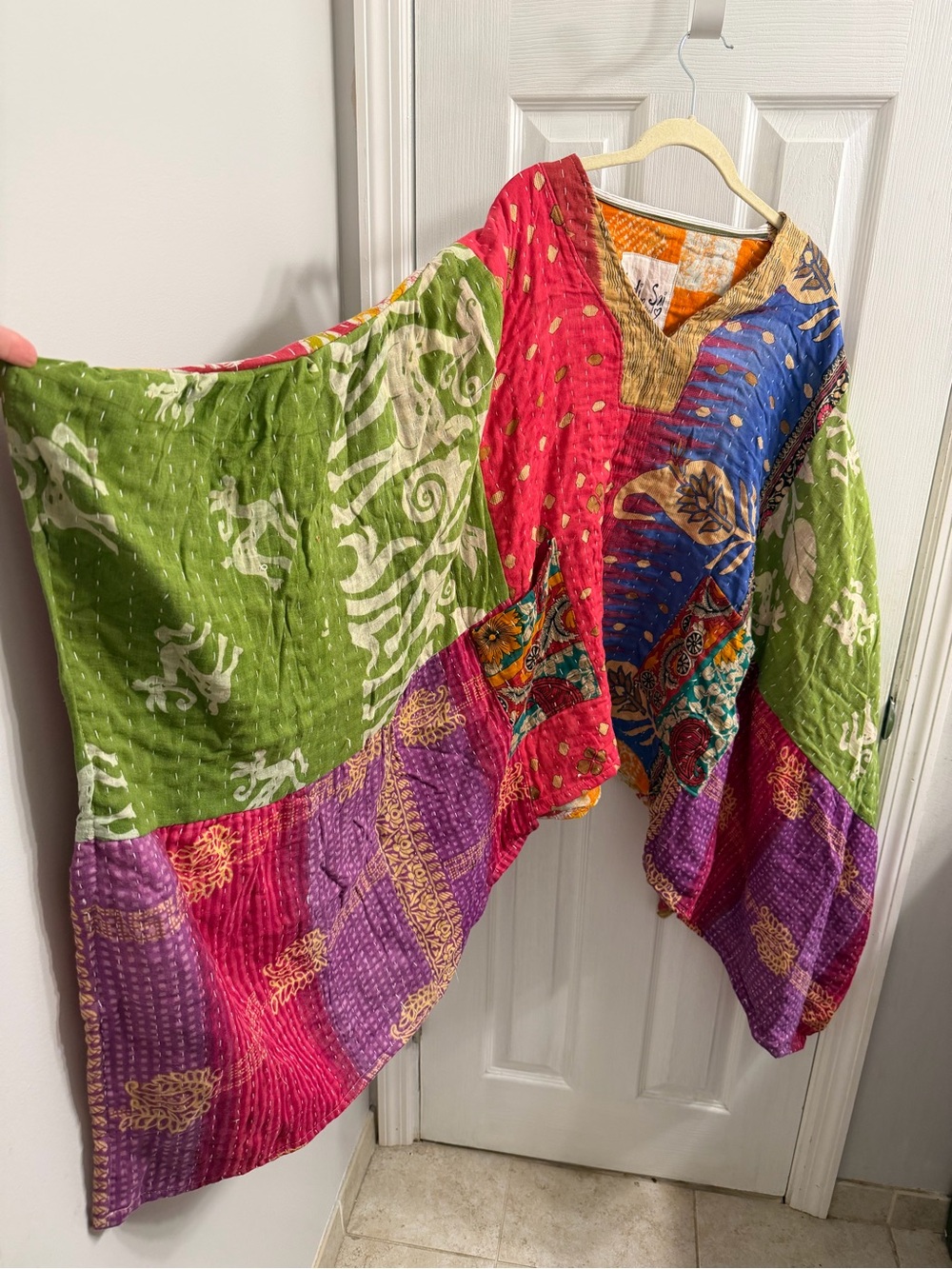 Kantha Poncho Top - Picture 3 of 6